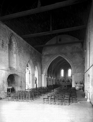 Intérieur : nef et du choeur vers l'est, restauration terminée