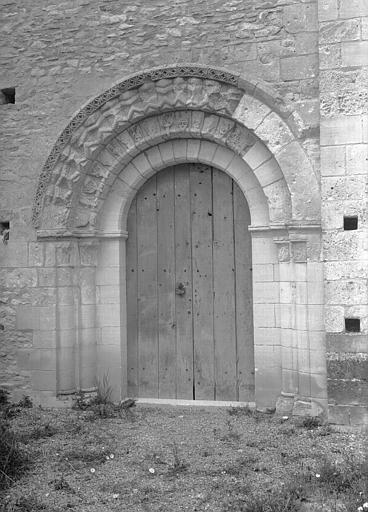 Porte latérale sud, après restauration