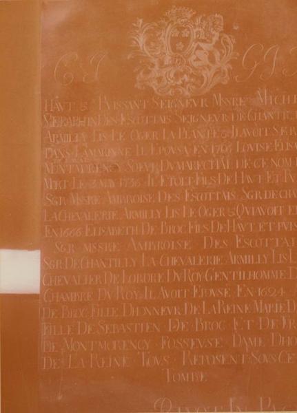 plaque funéraire, vue partielle - © Ministère de la Culture (France), Médiathèque du patrimoine et de la photographie (objets mobiliers), tous droits réservés