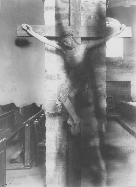 statue : Christ en croix, vue générale - © Ministère de la Culture (France), Médiathèque du patrimoine et de la photographie (objets mobiliers), tous droits réservés