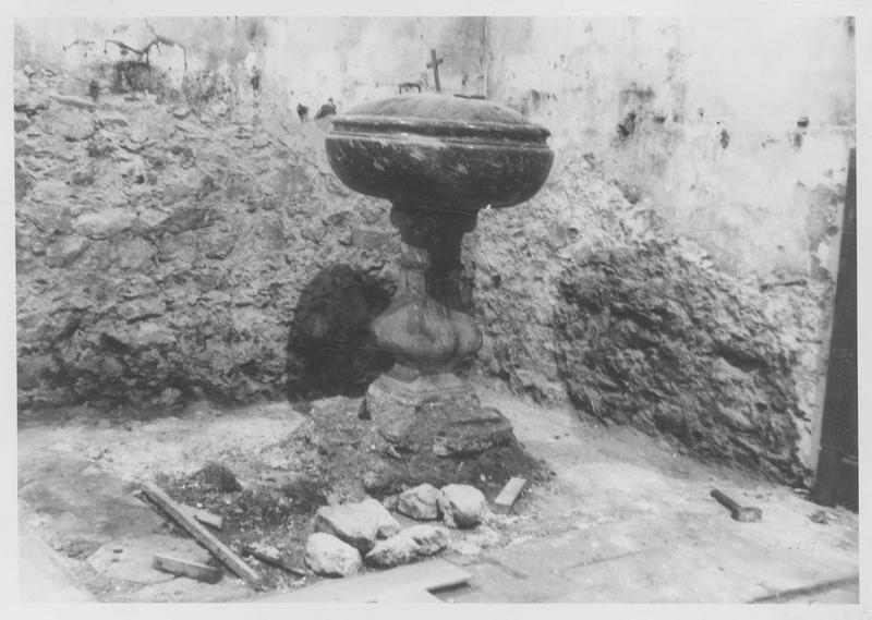 cuve baptismale, vue générale - © Ministère de la Culture (France), Médiathèque du patrimoine et de la photographie (objets mobiliers), tous droits réservés