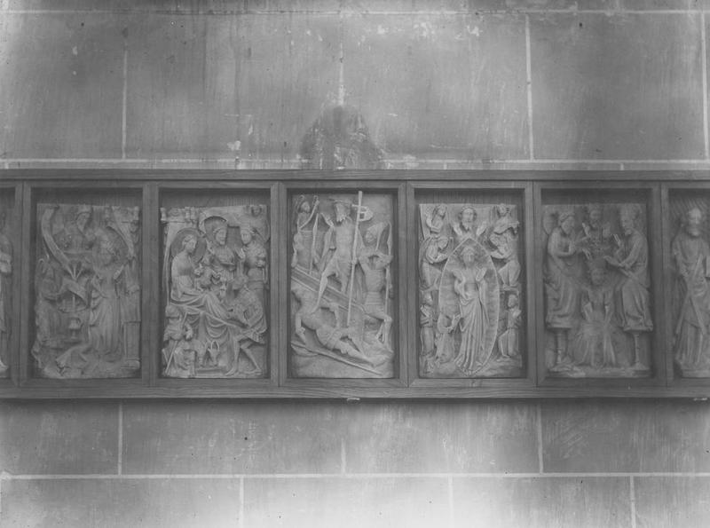 bas-reliefs : Sènes de la vie du Christ, vue générale