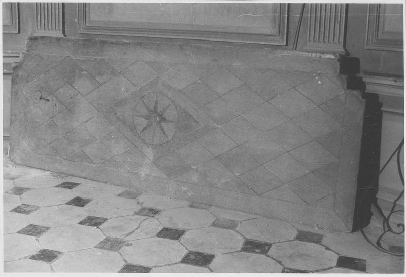 autel (maître-autel), estrade, vue générale - © Ministère de la Culture (France), Médiathèque du patrimoine et de la photographie (objets mobiliers), tous droits réservés