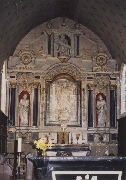 Autel, retable (maître-autel)