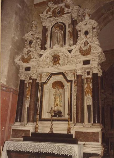 retable, statues : Vierge à l'Enfant, saint Jean-Baptiste, vue générale