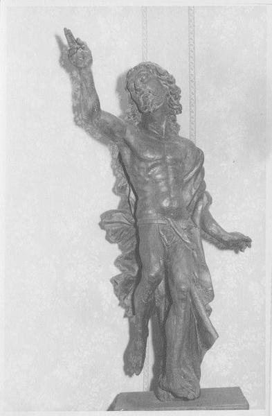 statue : le Christ ressuscité, vue générale
