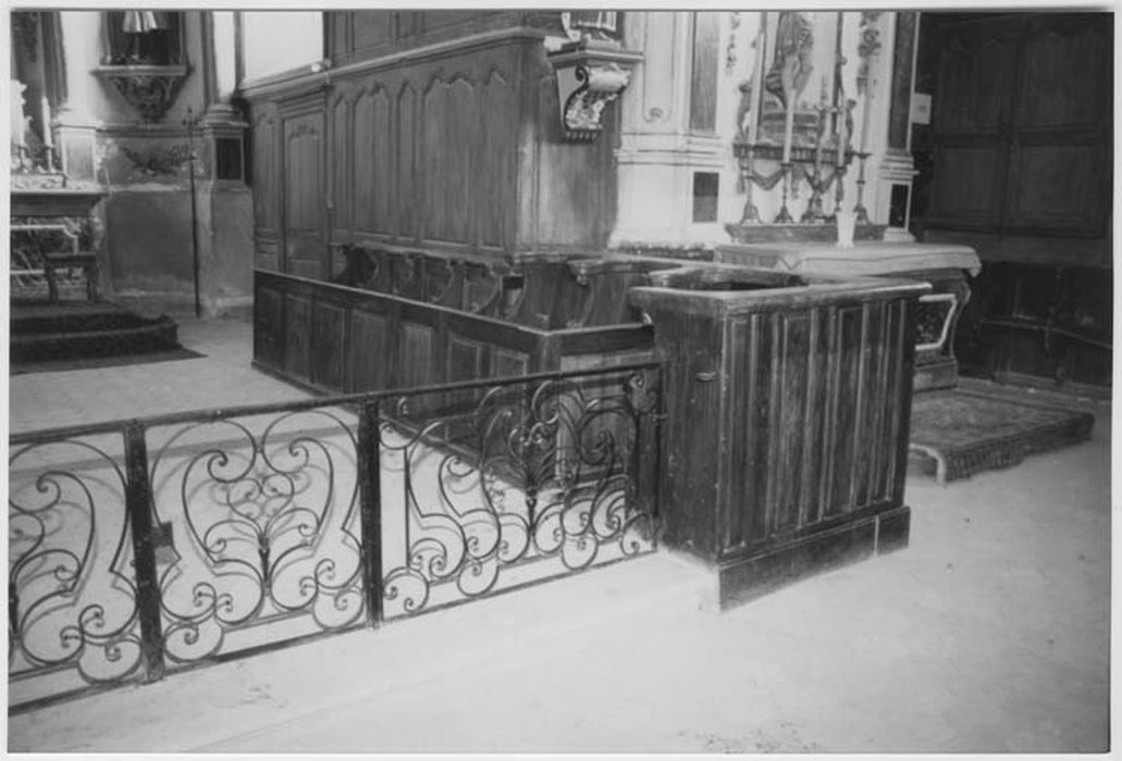 lambris de revêtement, placard à bannières, stalles, bancs de famille (banc seigneuriaux), bancs de la nef - © Ministère de la Culture (France), Médiathèque du patrimoine et de la photographie, diffusion GrandPalaisRmn Photo