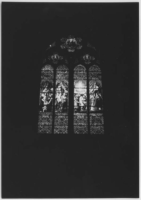 ensemble de deux verrières : Baptême de Clovis et Immaculée Conception - © Ministère de la Culture (France), Médiathèque du patrimoine et de la photographie, diffusion GrandPalaisRmn Photo