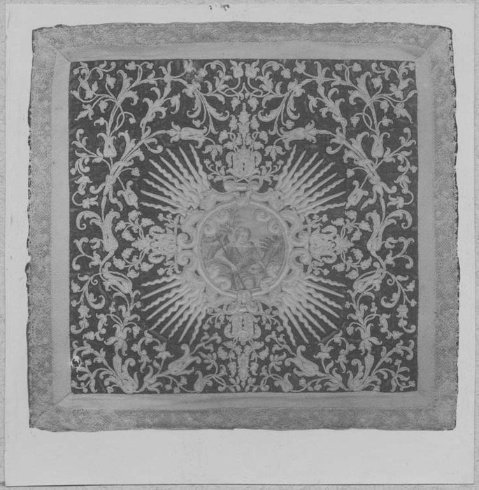 voile de calice (ornement rouge)