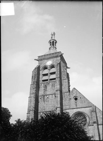 Clocher, côté ouest