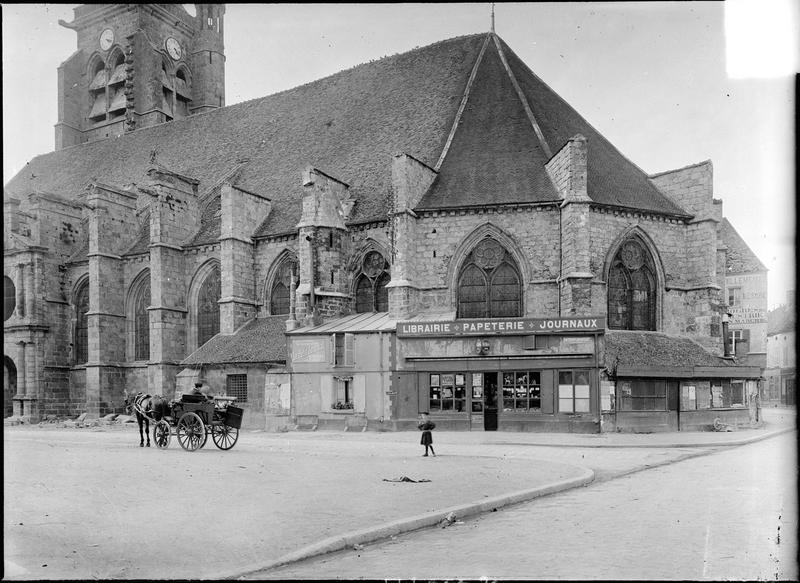 Ensemble sud-est, vue animée avec boutiques accolées et attelage