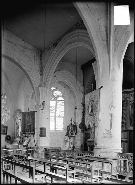 Intérieur : choeur depuis le bas-côté sud