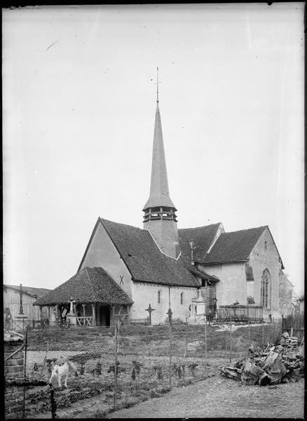 Ensemble sud-ouest avec flèche et porche