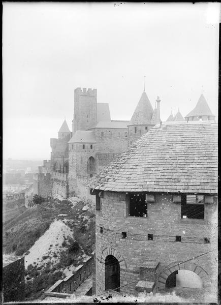 Ensemble vu de la tour de l'Inquisition