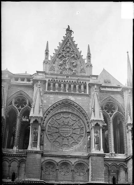 Façade nord, transept, partie supérieure