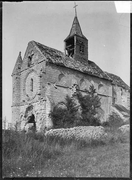 Ensemble sud-ouest avec clocher