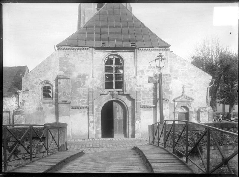 Pont et parvis Notre-Dame