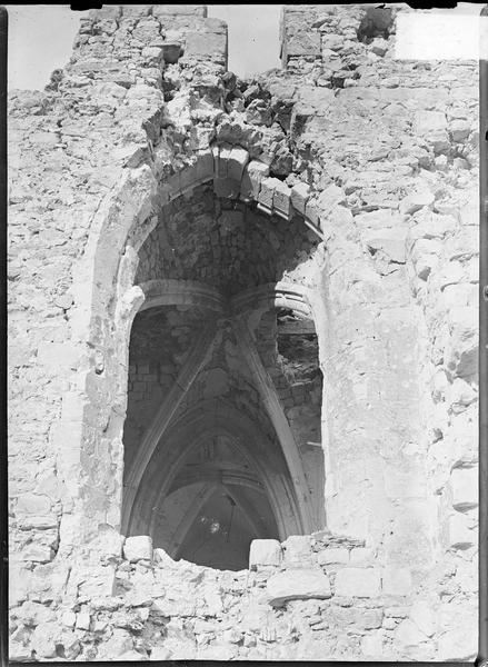 Transept sud, voûtes depuis la fenêtre