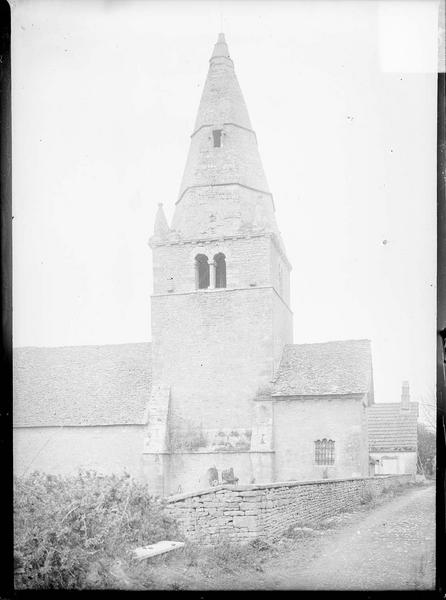 Ensemble sud avec clocher