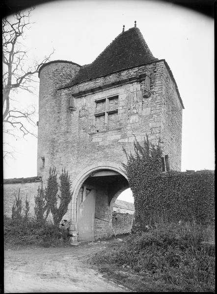 Porche charretière, côté extérieur