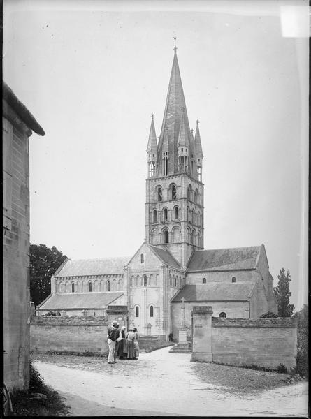 Ensemble sud avec clocher