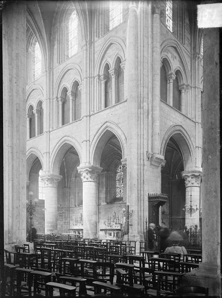 Intérieur : croisée du transept