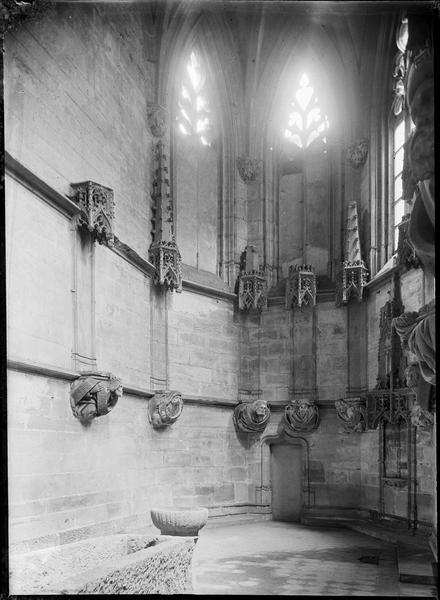 Intérieur : chapelle Jean de Bourbon, bras sud du petit transept