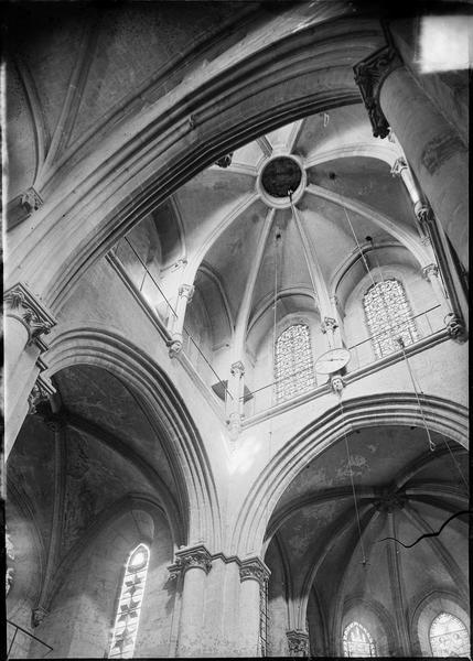 Intérieur : voûte de la tour du transept