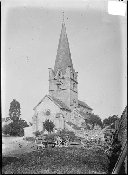 Ensemble sud-ouest avec clocher