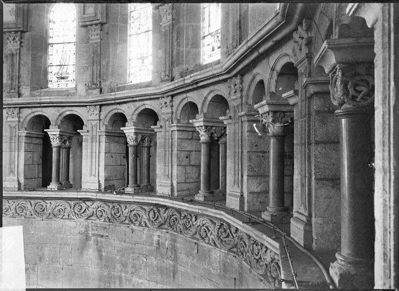 Intérieur : choeur, triforium