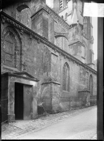 Façade nord, vue partielle