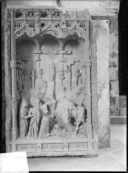 Bas-relief : crucifixion