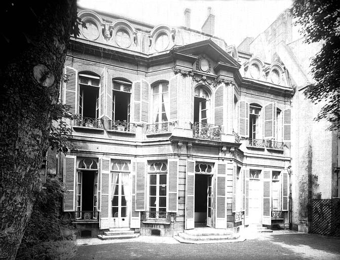 Façade sur jardin