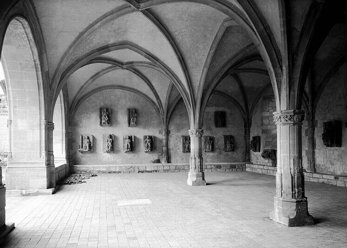 Salle capitulaire, intérieur