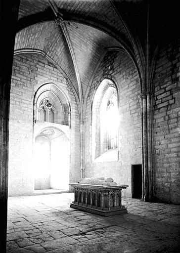 Tour Saint-Laurent : sacristie de la chapelle de Clément VI