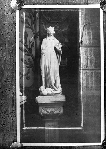 Statue en pierre de sainte Catherine - © Ministère de la Culture (France), Médiathèque du patrimoine et de la photographie, diffusion RMN-GP