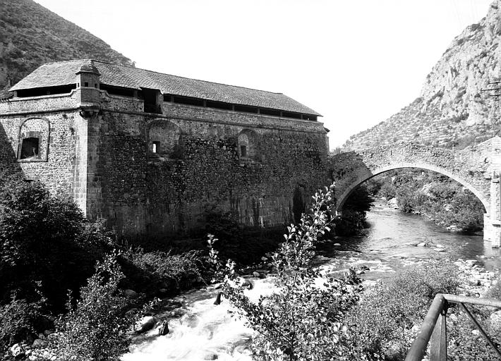 Pont fortifié sur la Tet et redoute