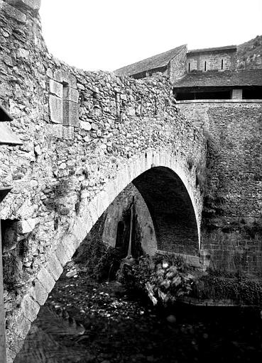 Pont fortifié sur la Tet et redoute