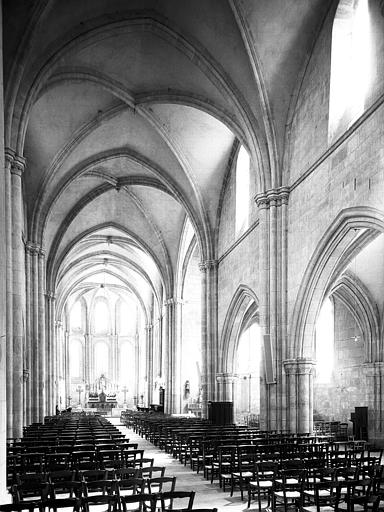 Nef et choeur vers le sud-est