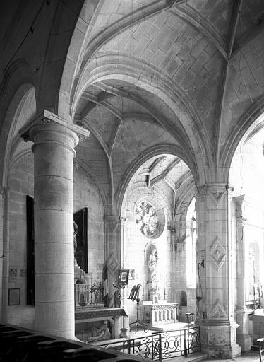 Intérieur : chapelles est, côté sud