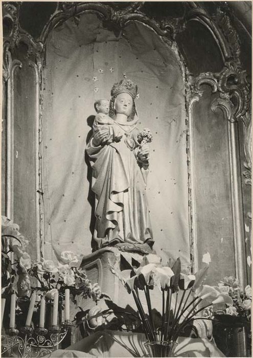 statue : Vierge à l'Enfant