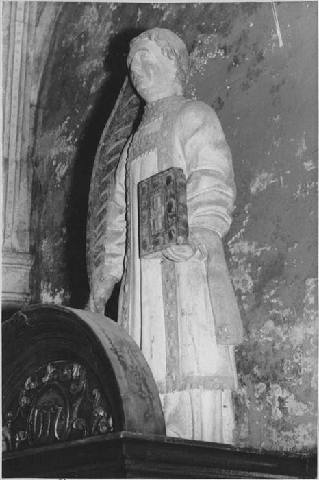 statue : Saint Vincent