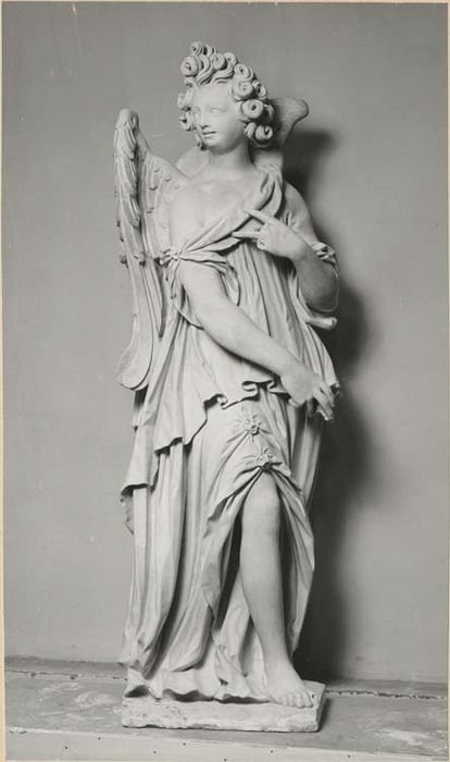 statue : Ange figurant la Foi