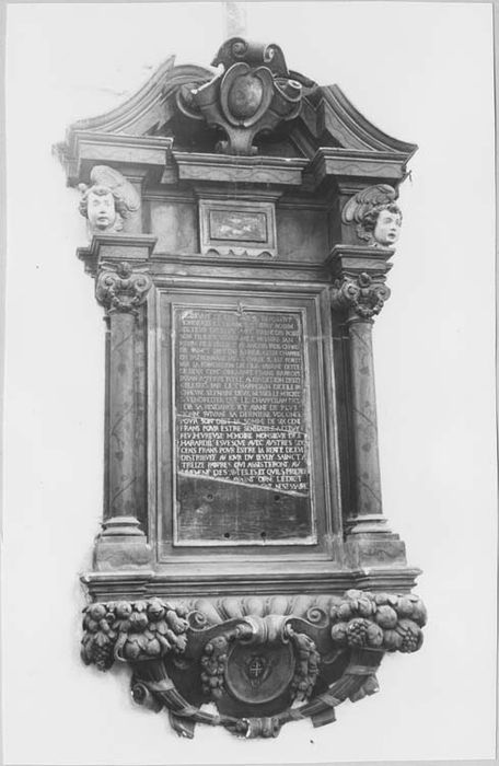 plaque funéraire