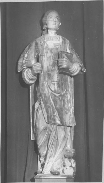 statue : Saint Etienne