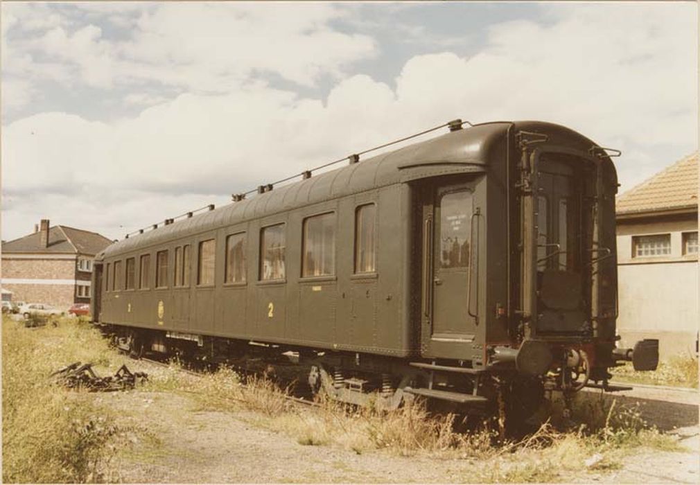 voiture à voyageurs à bogies OCEM, à voie normale, B9 54650, ou C9 MYFI 54650 - © Ministère de la Culture (France), Médiathèque du patrimoine et de la photographie, diffusion RMN-GP