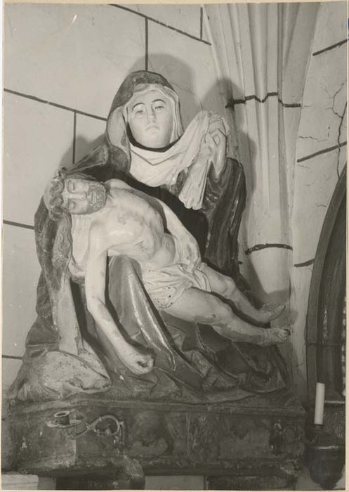 groupe sculpté : Vierge de Pitié