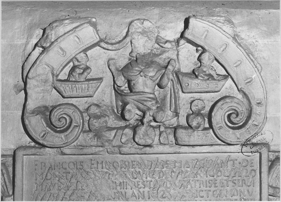 monument funéraire, détail