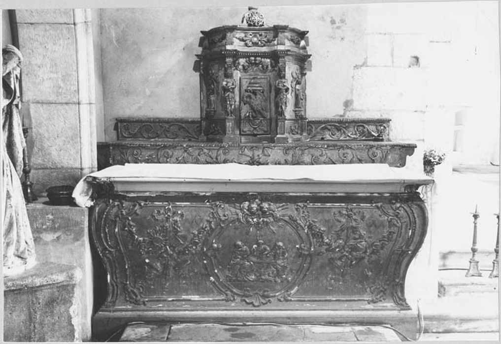 autel, gradins d'autel, tabernacle (maître-autel)