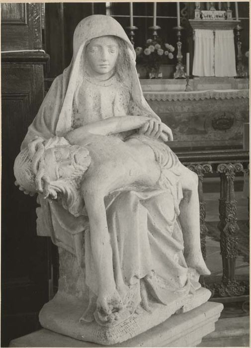 groupe sculpté : Vierge de Pitié